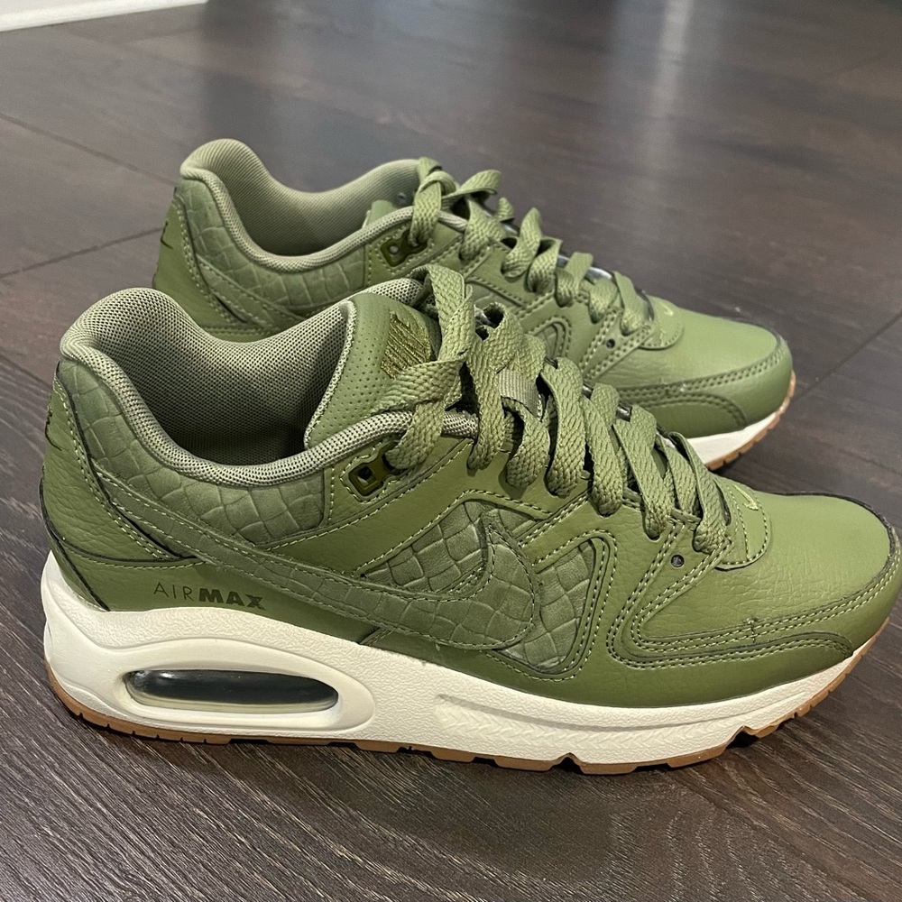 Nike Air Max Command PRM